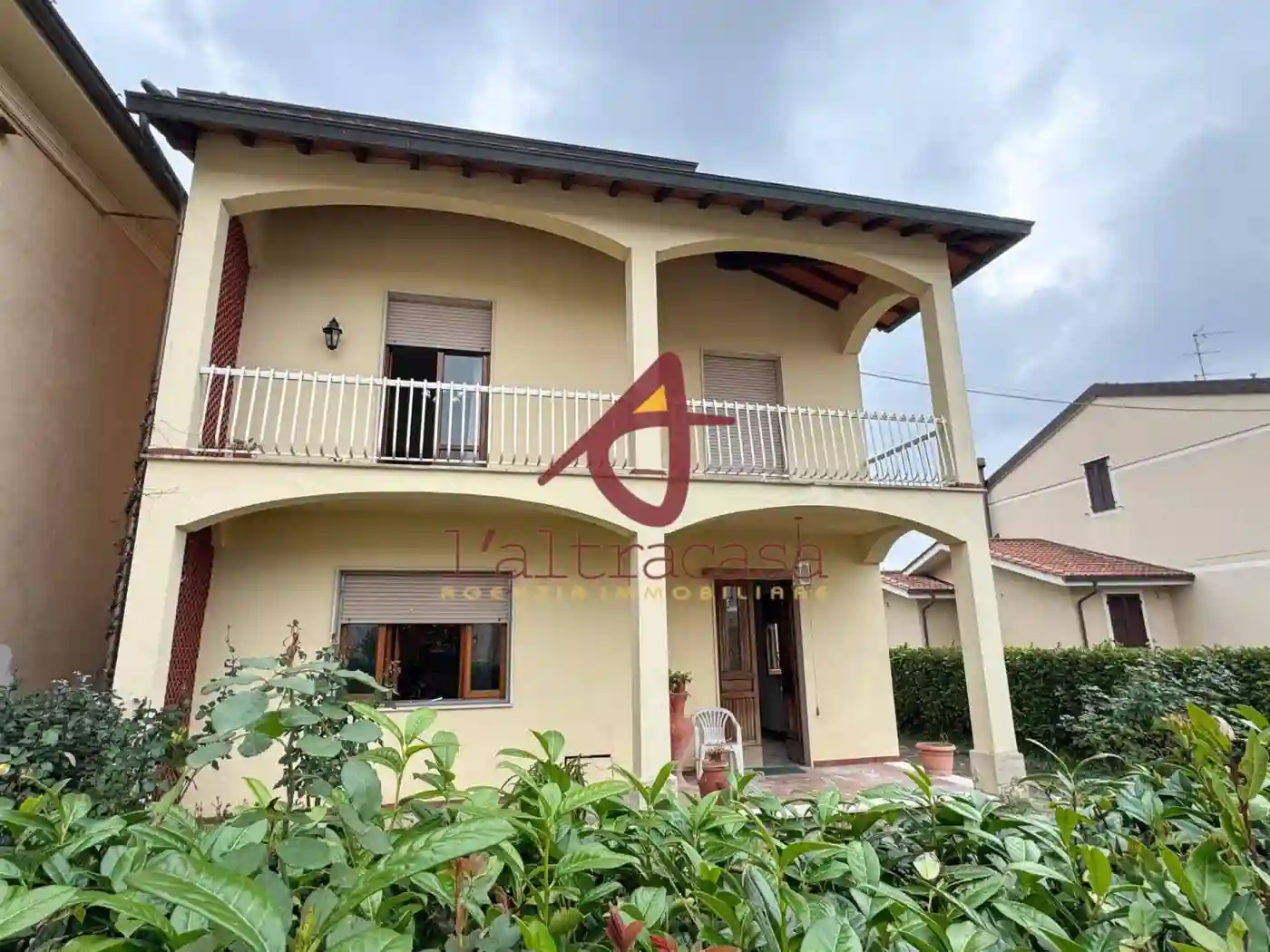 Villa - foto 2
