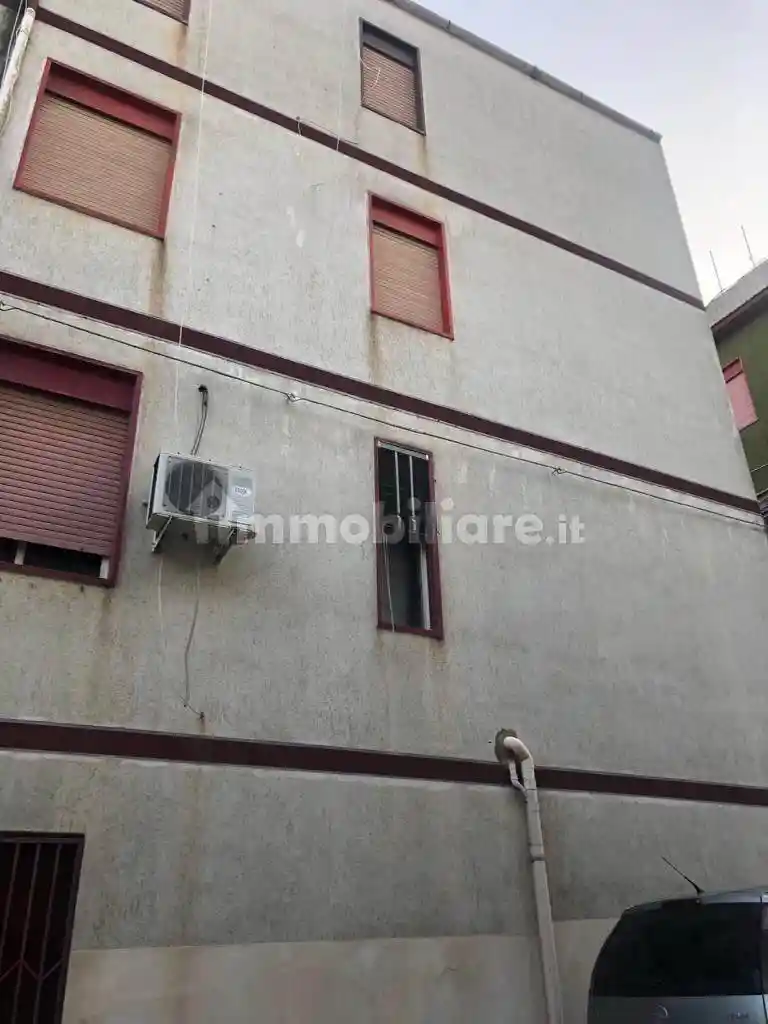 Appartamento in vendita a Naro