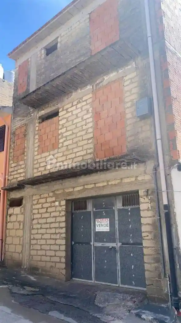 Casa indipendente in vendita a Camastra