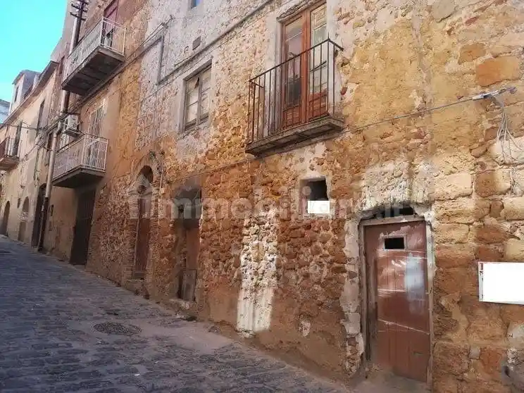 Casa indipendente in vendita a Naro