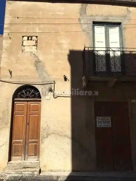 Casa indipendente in vendita a Camastra