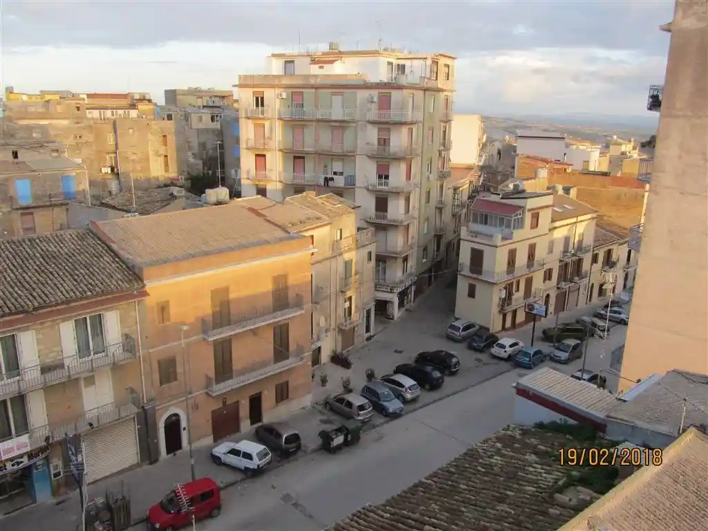 Appartamento in vendita a Naro