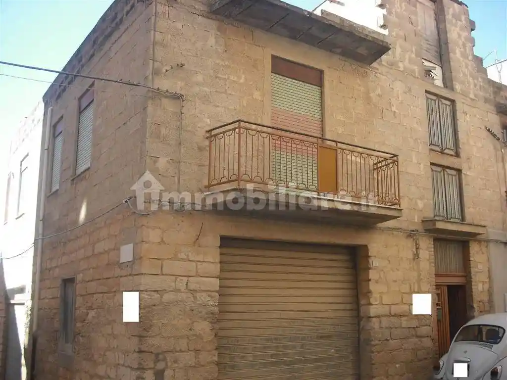 Casa indipendente in vendita a Naro