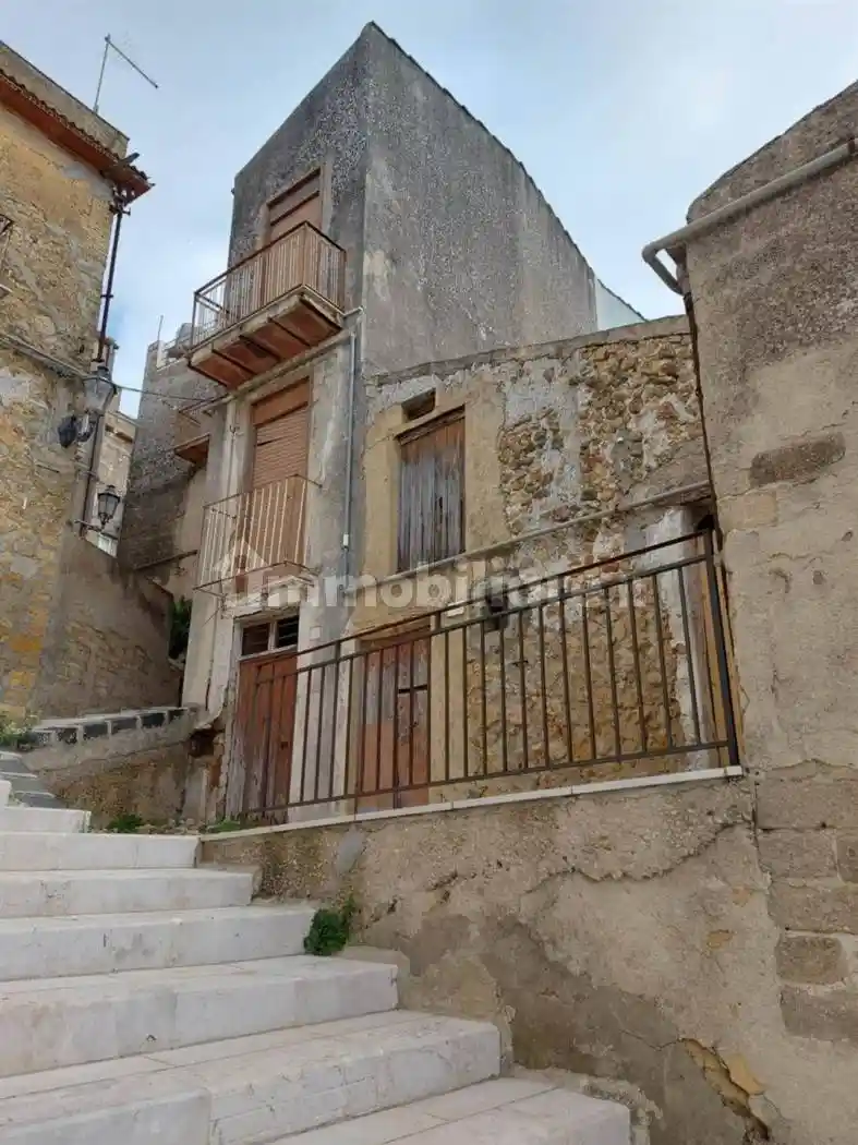 Casa indipendente in vendita a Naro