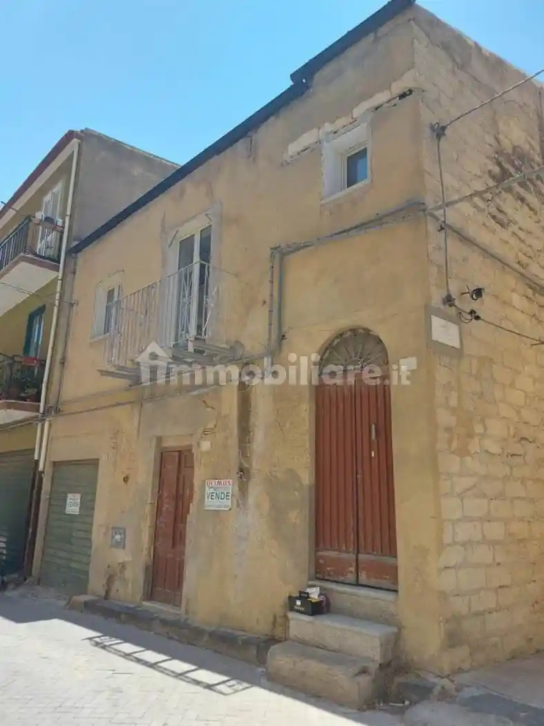 Casa indipendente in vendita a Naro