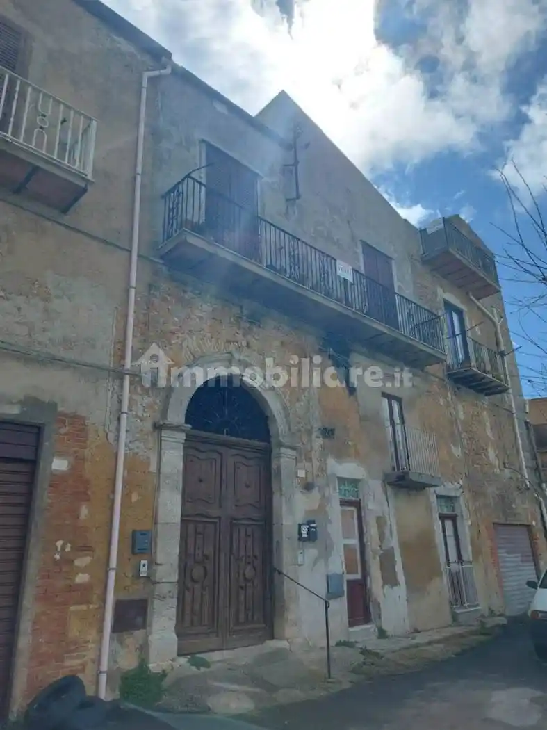 Appartamento in vendita a Naro