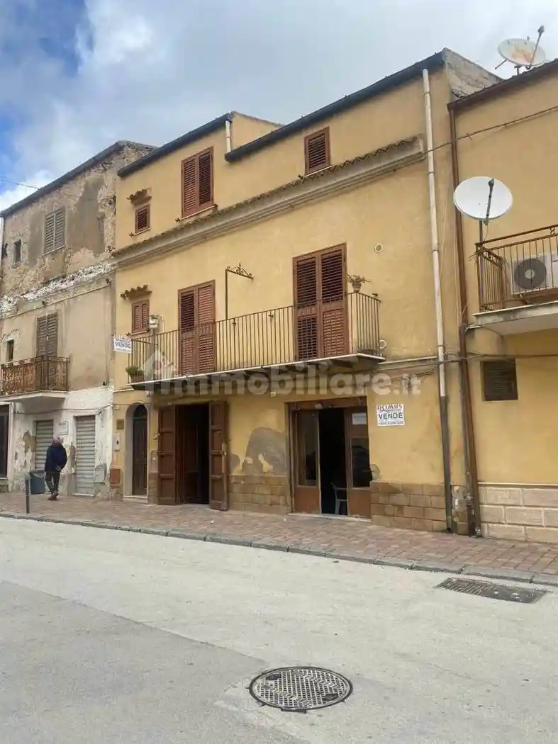 Casa indipendente in vendita a Camastra