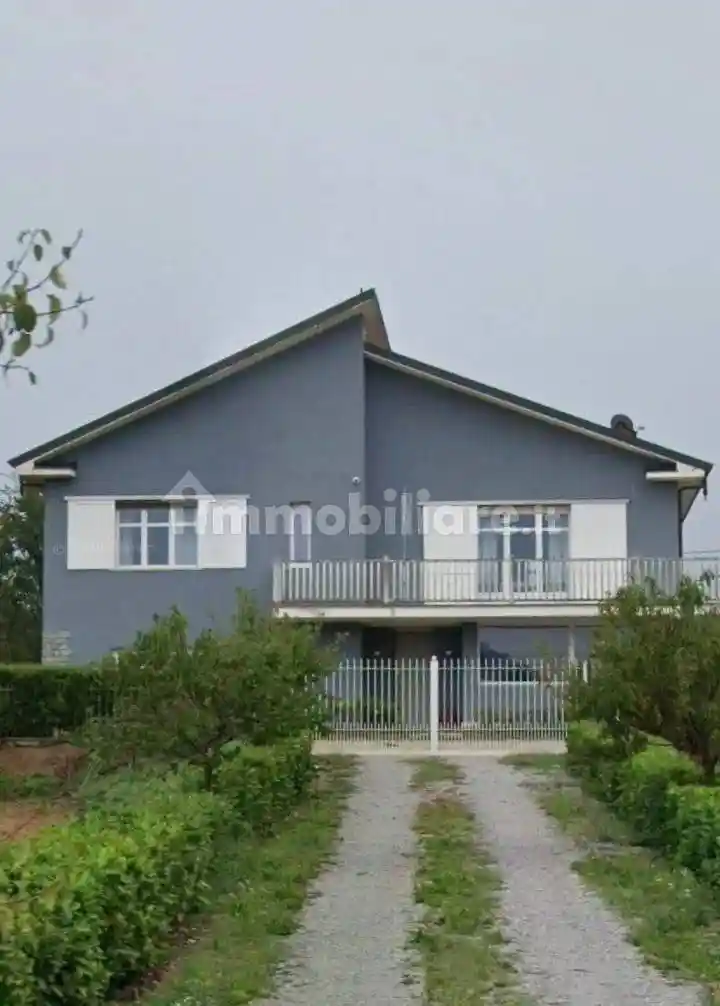 Villa in vendita a Bra