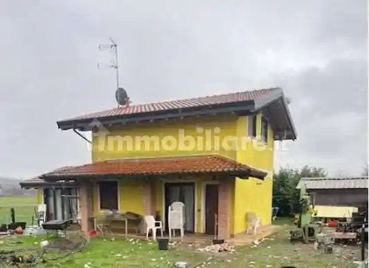 Villa in vendita a Borgo Ticino