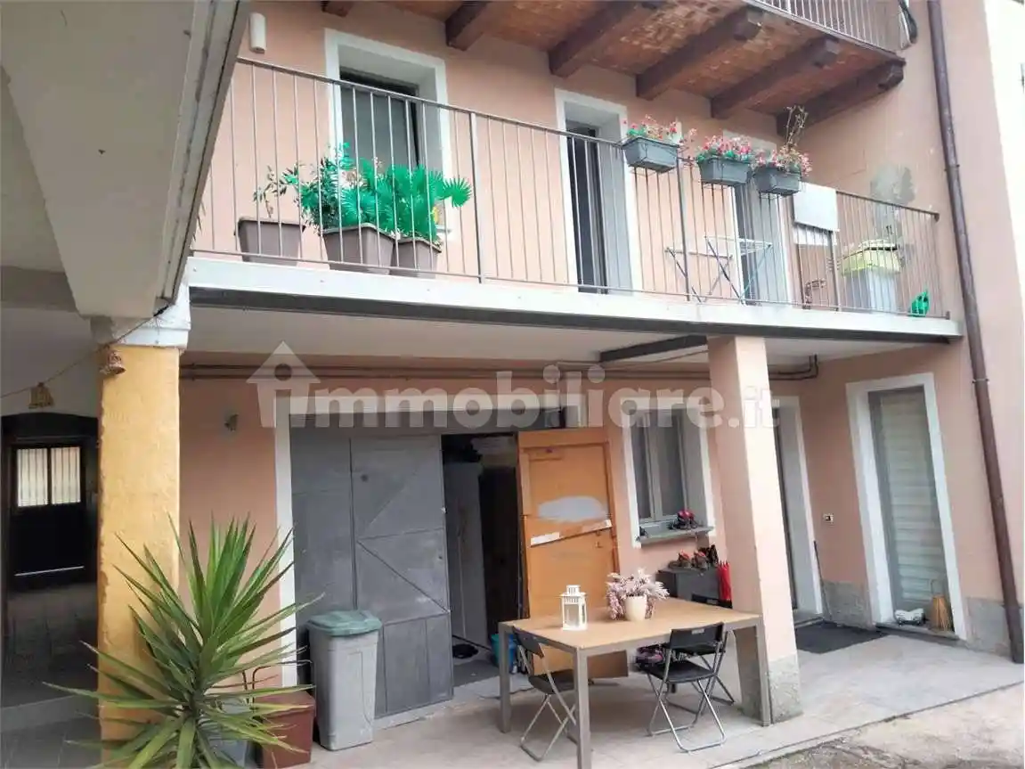 Appartamento in vendita a Viggiù