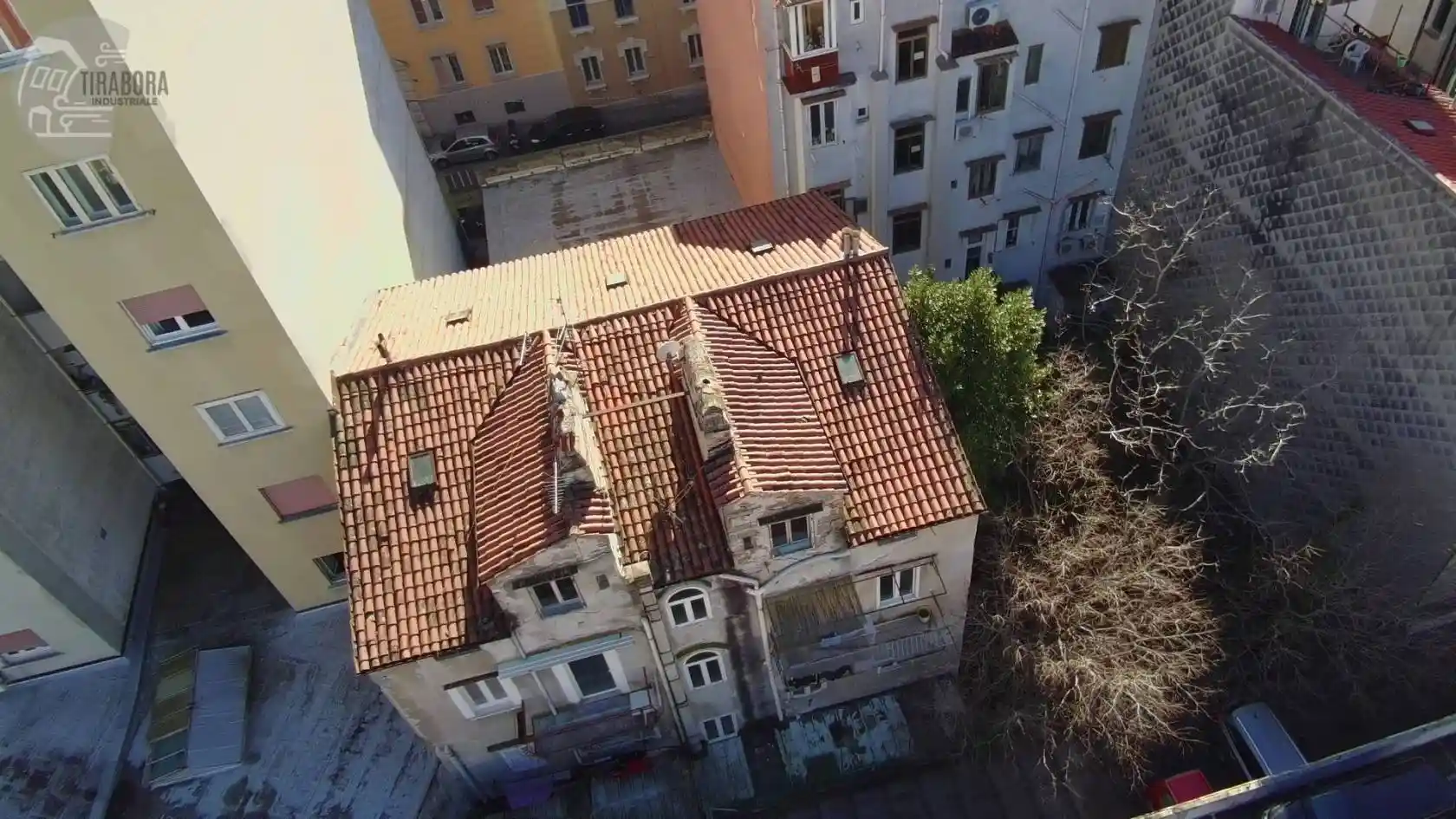 Palazzo - Edificio in vendita a Trieste