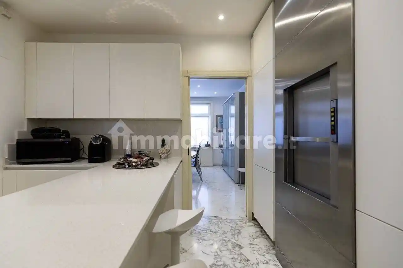 Villa in vendita a Camaiore