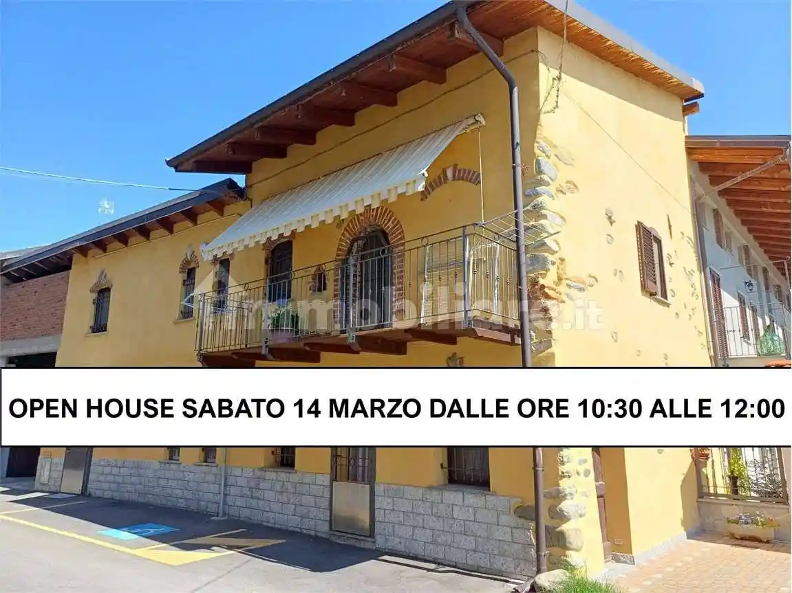 Casa indipendente in vendita a Villanova Canavese