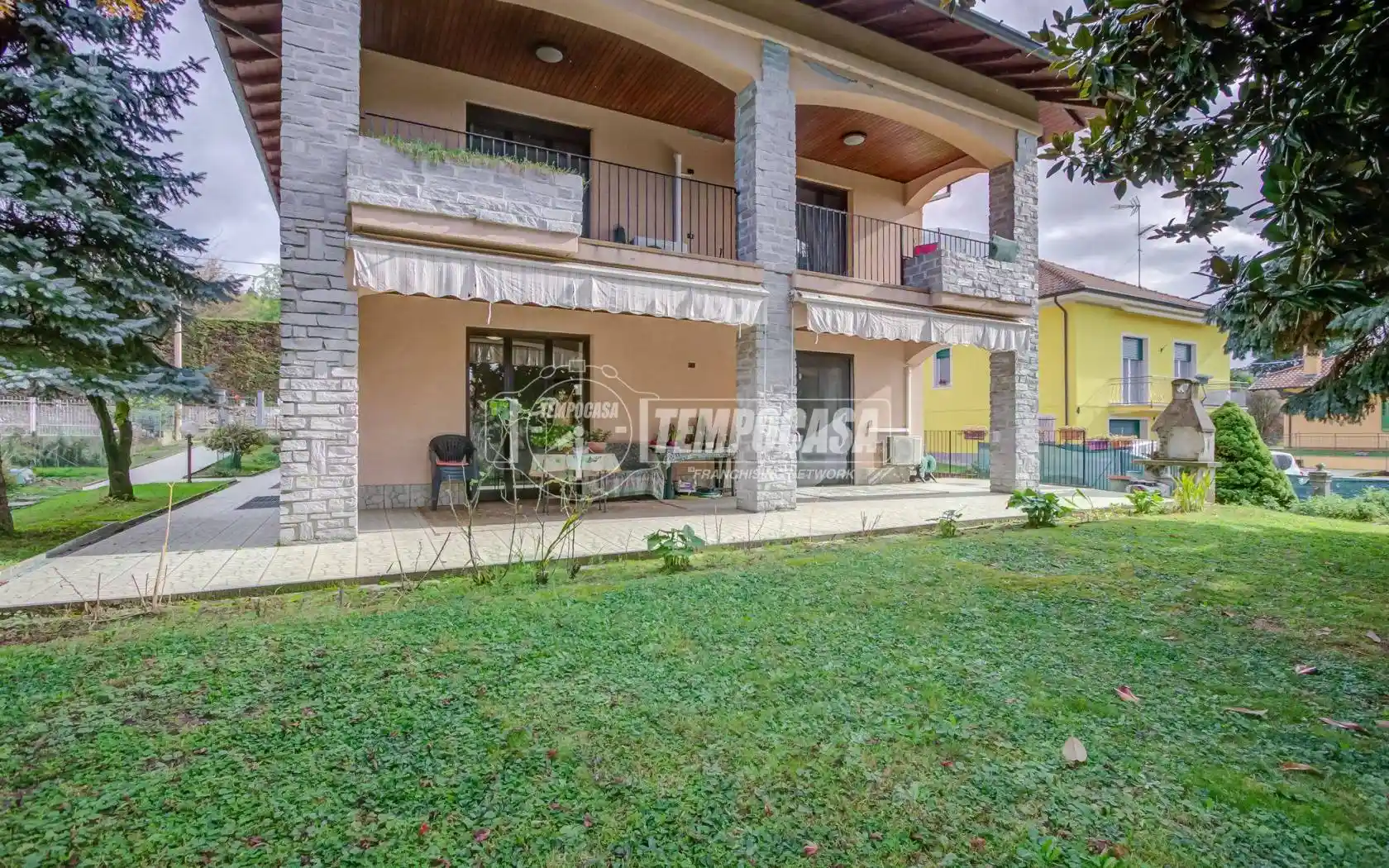 Villa in vendita a Taino