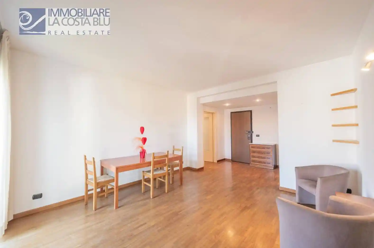 Appartamento in vendita a Torri del Benaco