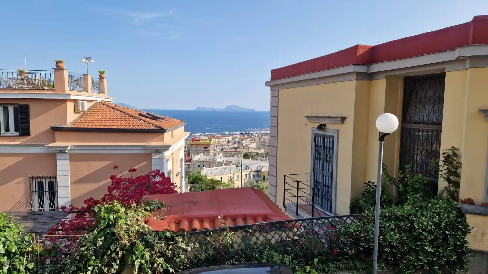 Appartamento in vendita a Napoli