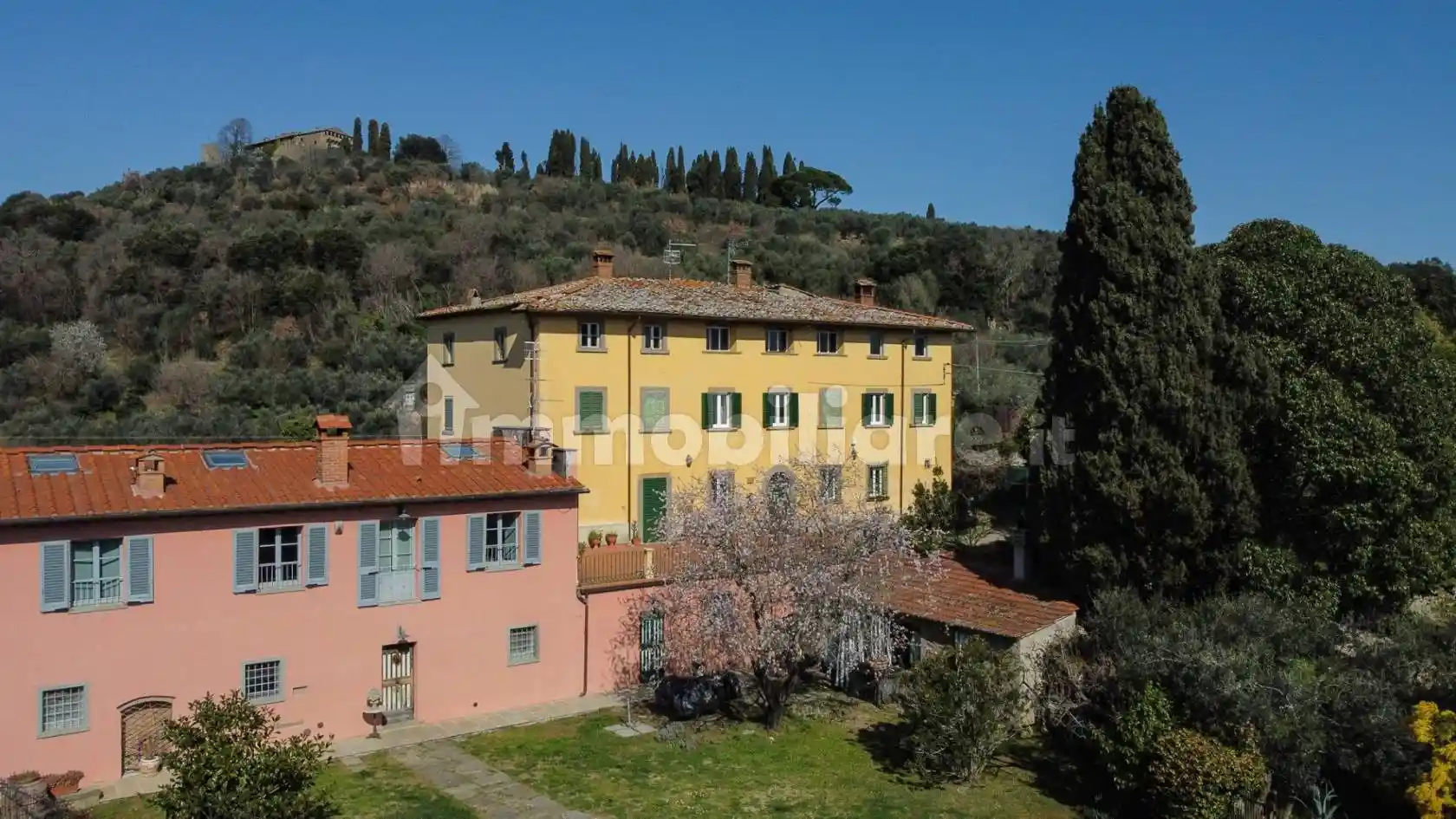 Villa in vendita a Arezzo