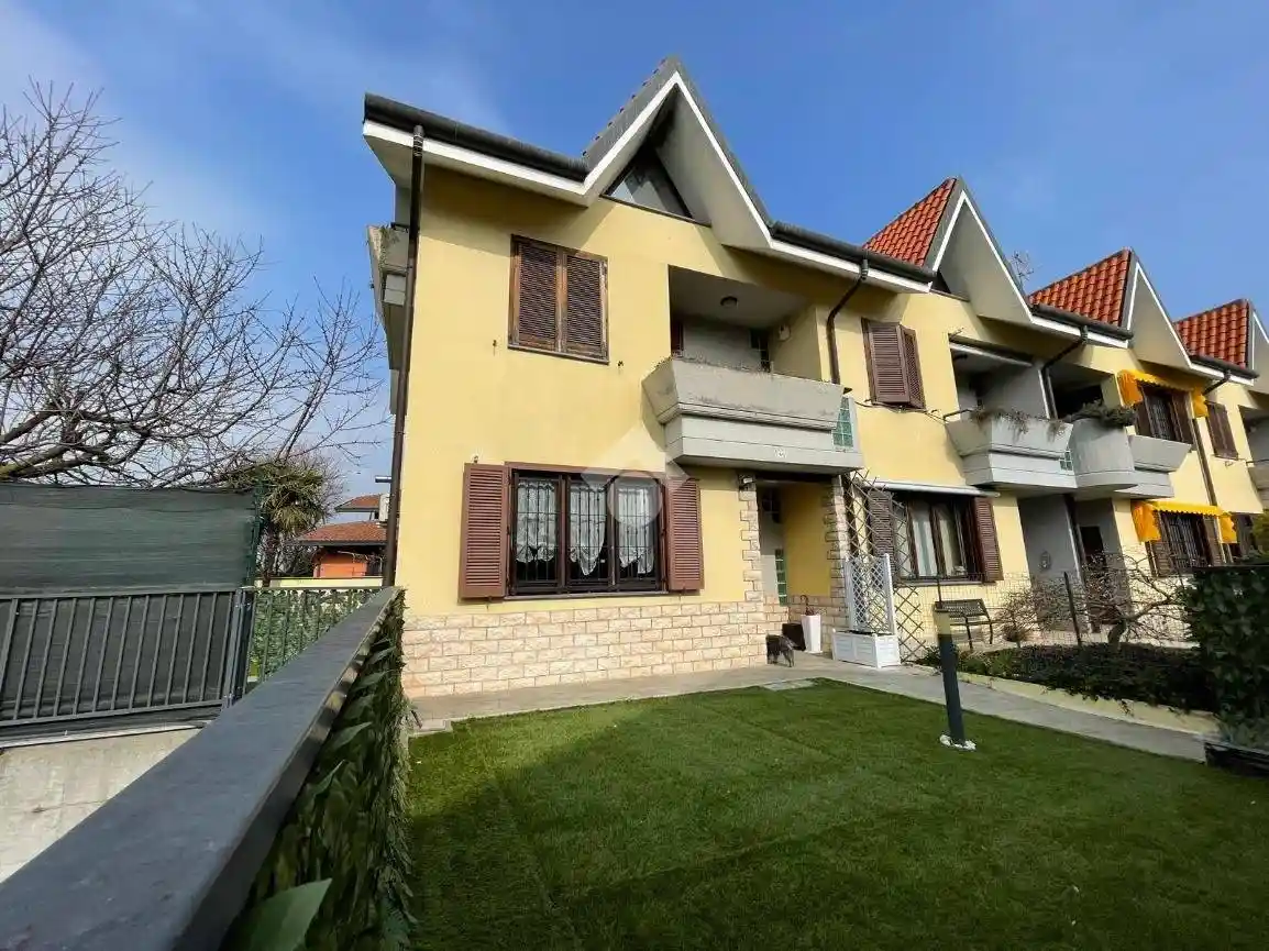 Villetta a schiera in vendita a Arconate