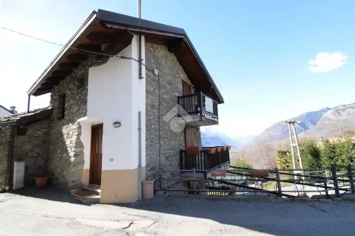 Casa indipendente in vendita a Saint-Vincent