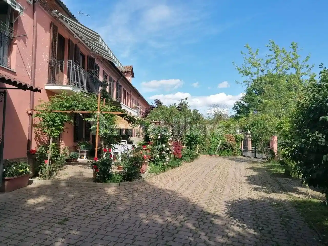 Rustico - Casale in vendita a Asti