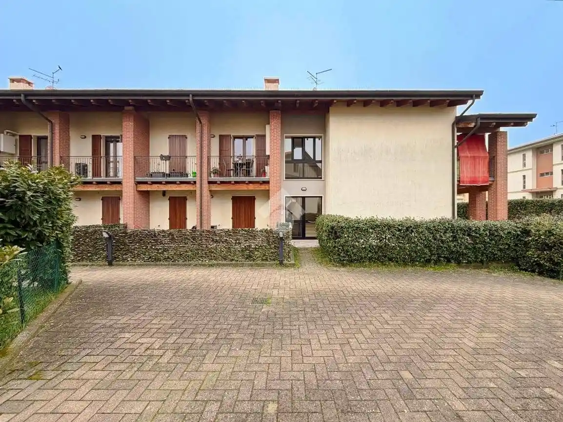 Appartamento in vendita a Isola Rizza