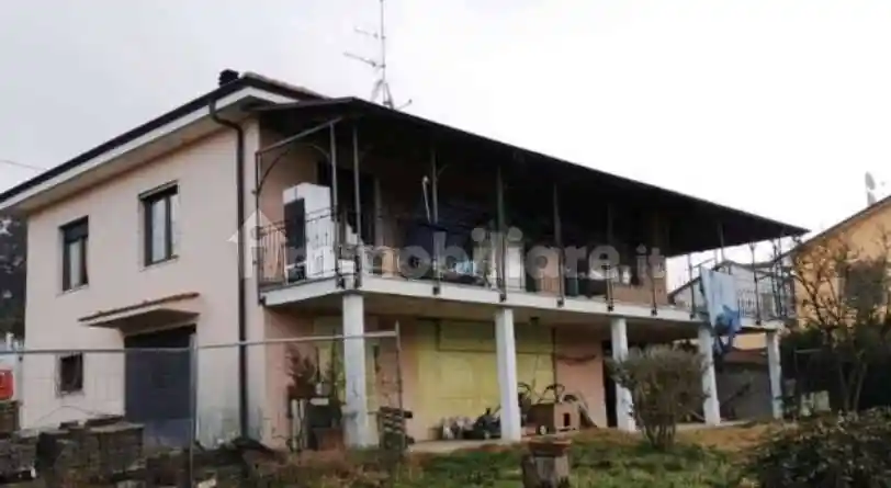 Villa in vendita a Rivalba