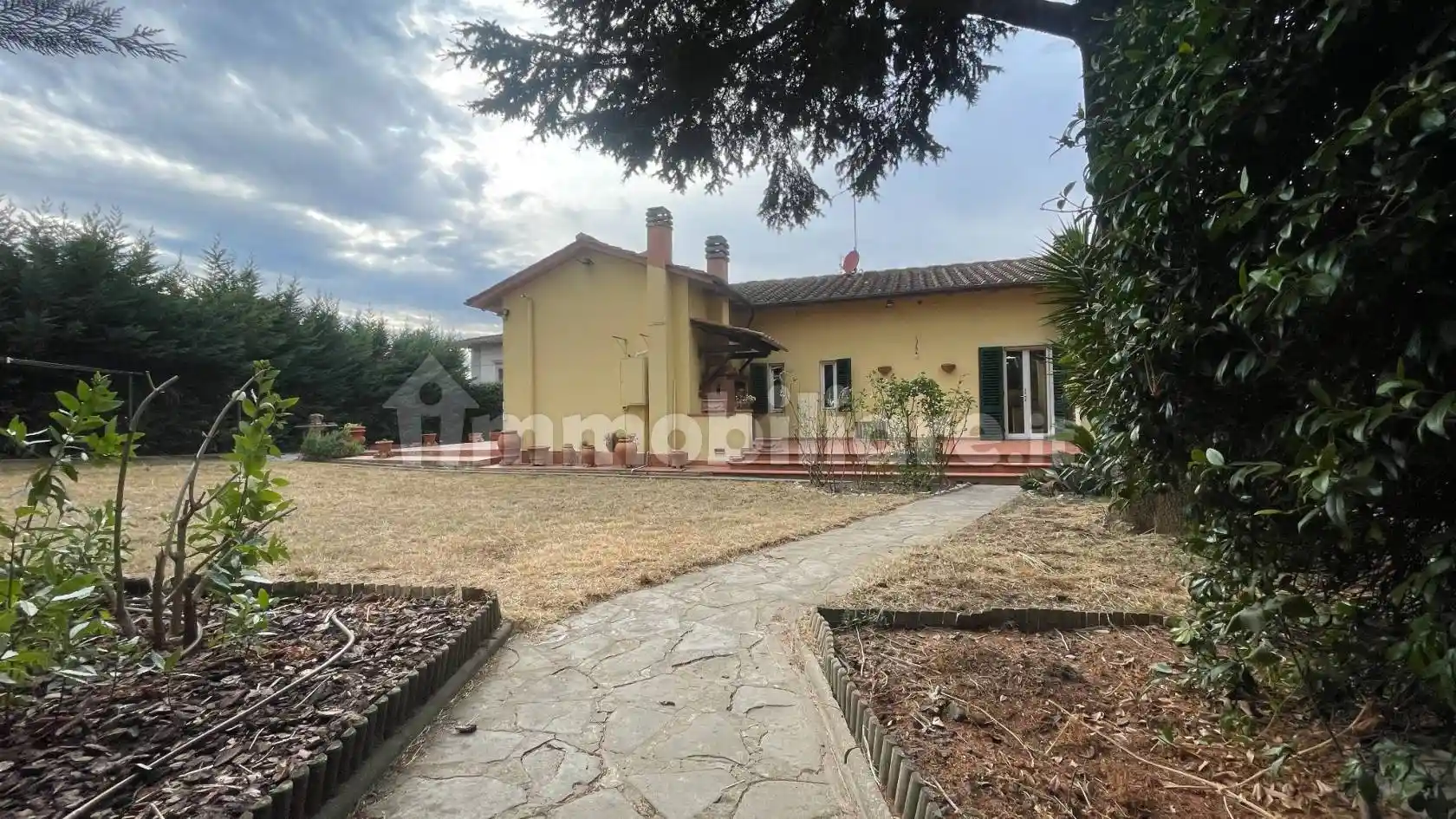 Casa indipendente in vendita a Lastra a Signa