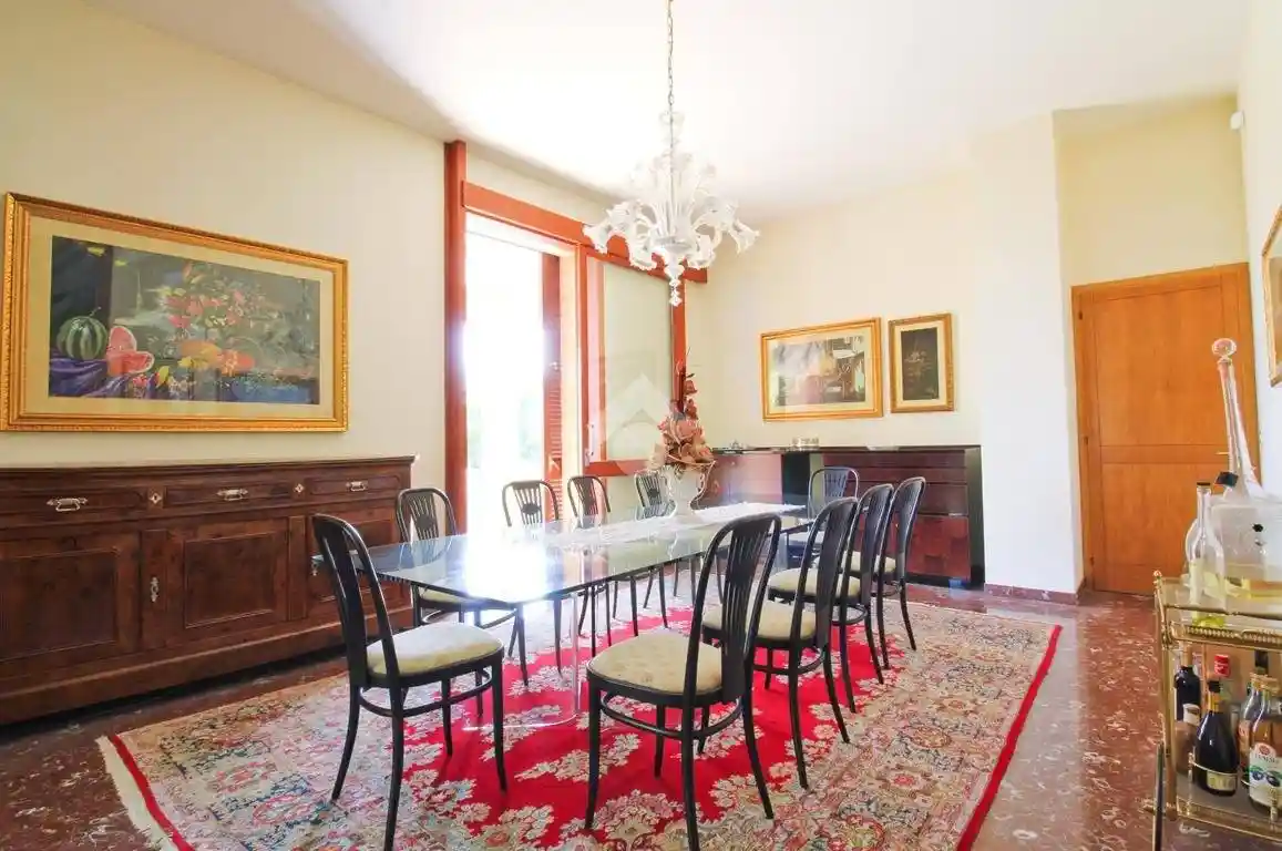 Villa in vendita a Loreto