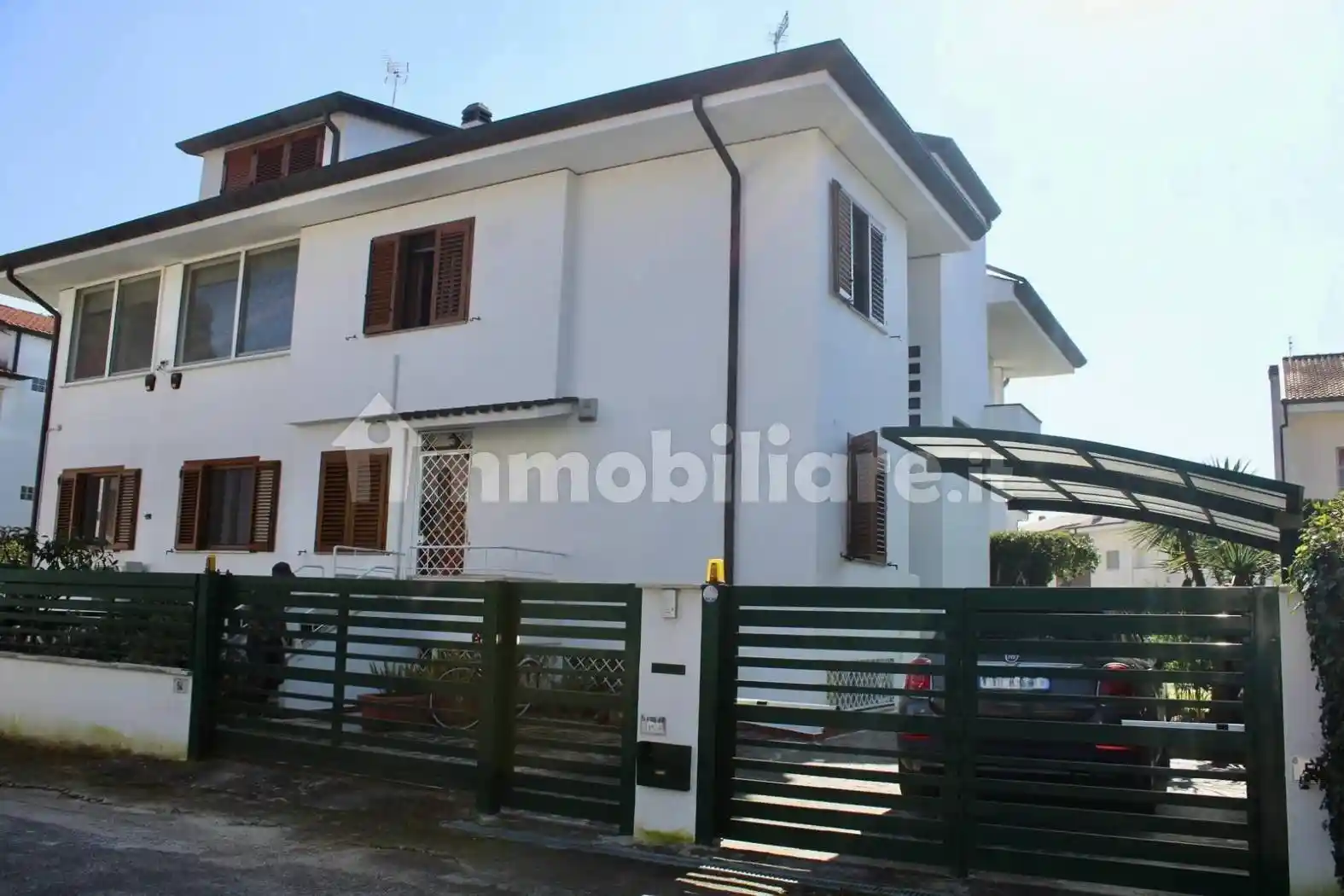 Villa in vendita a Latina