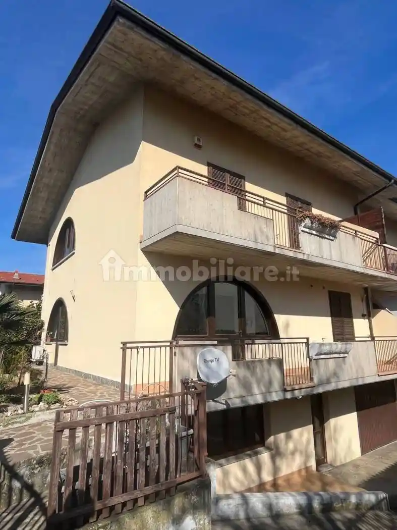 Villa in affitto a Treviolo