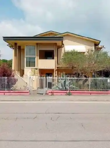 Casa indipendente in vendita a Sermide e Felonica