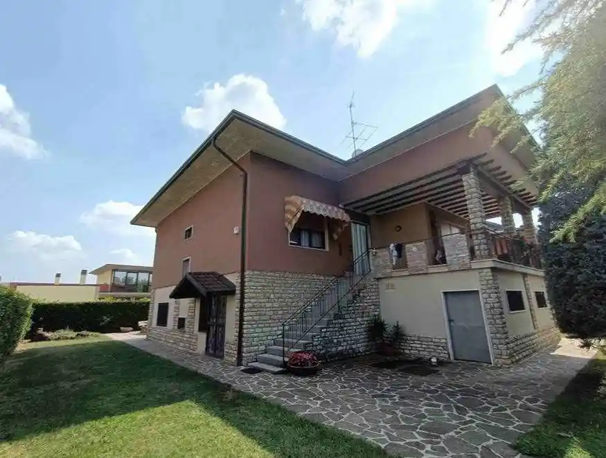 Villa in vendita a Palosco
