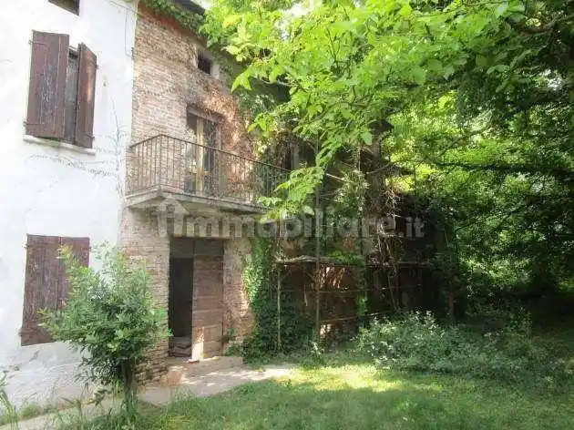 Casa indipendente in vendita a Gazzuolo