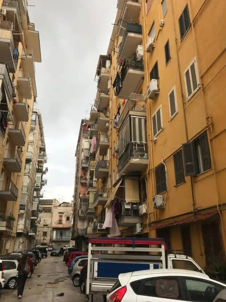 Appartamento in vendita a Napoli