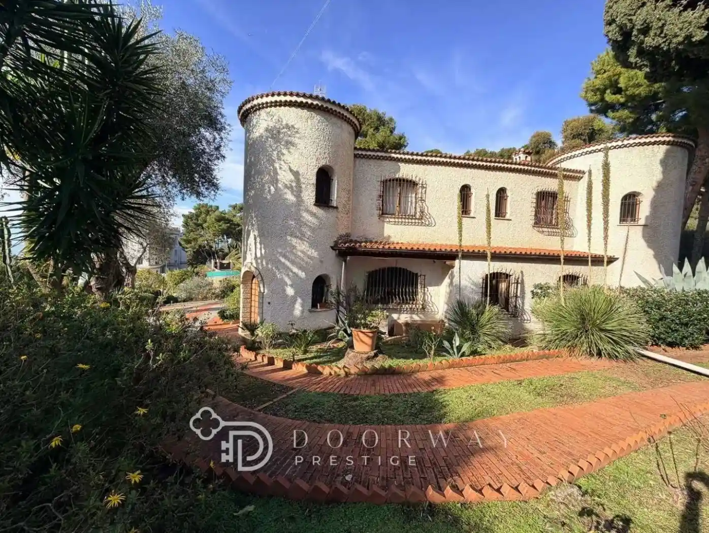 Villa in vendita a Bordighera