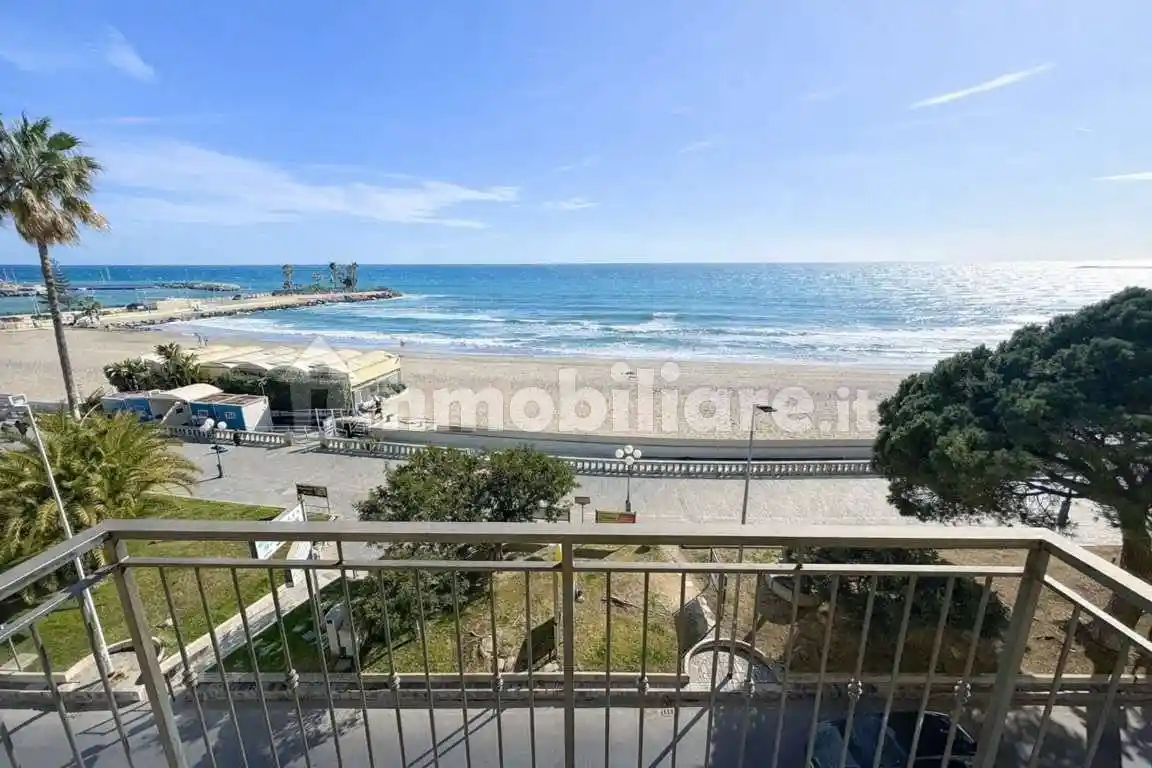 Appartamento in vendita a Diano Marina