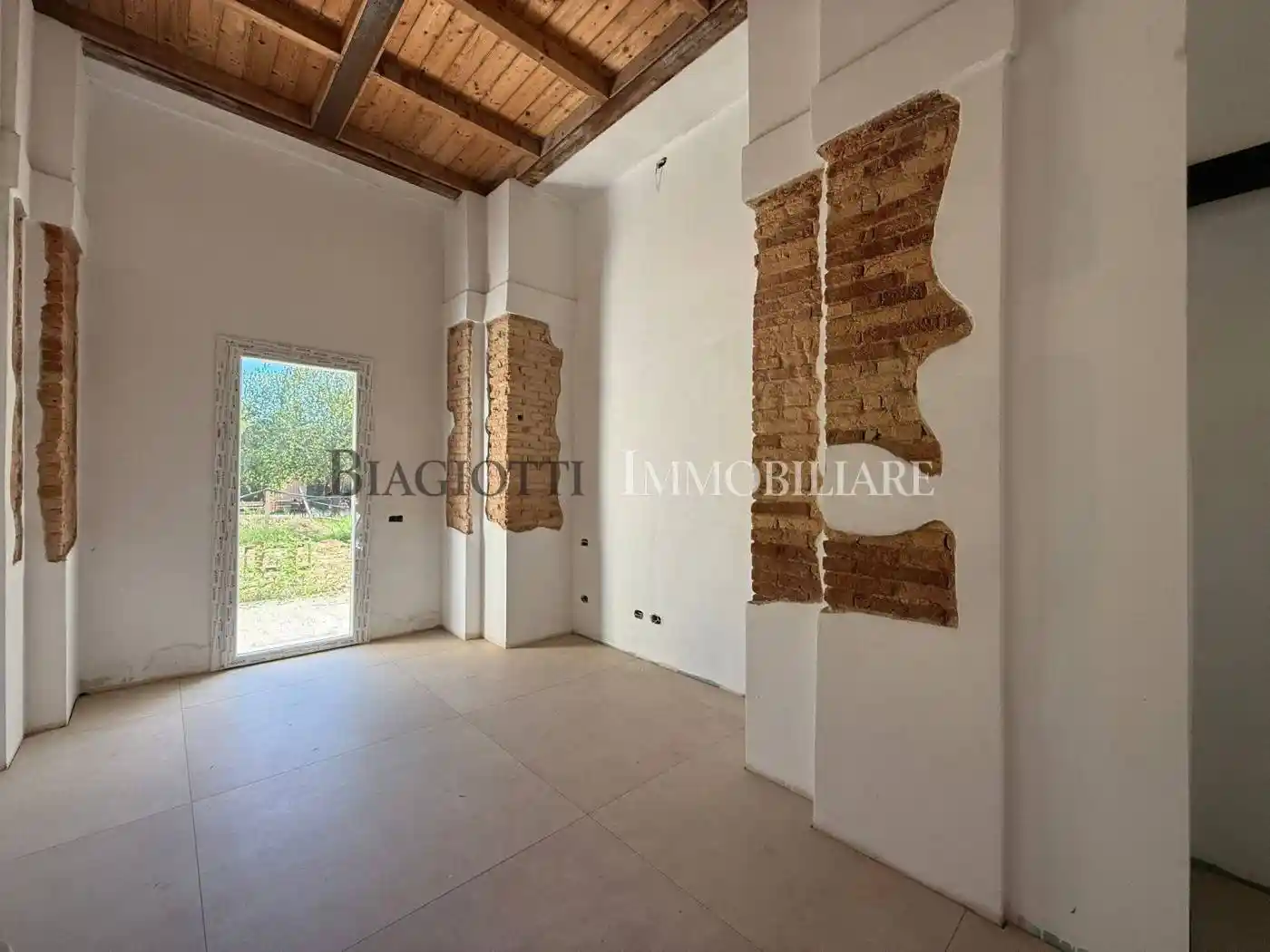Appartamento in vendita a Livorno