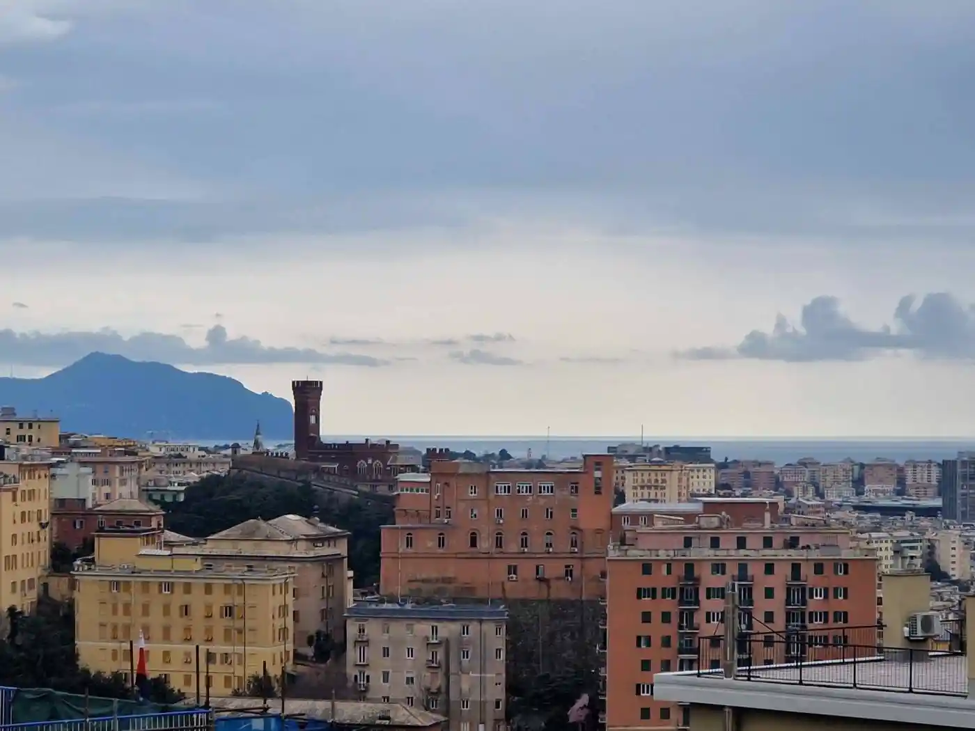 Appartamento in vendita a Genova