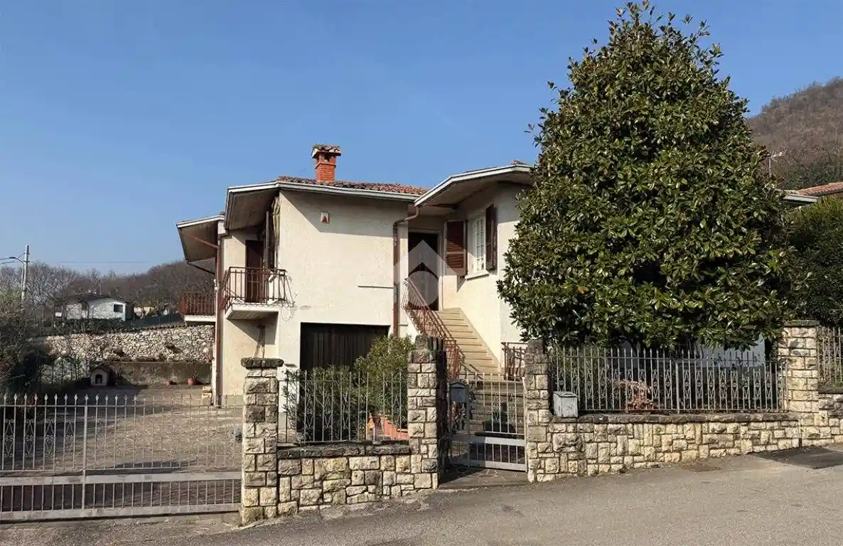Villa in vendita a Gussago