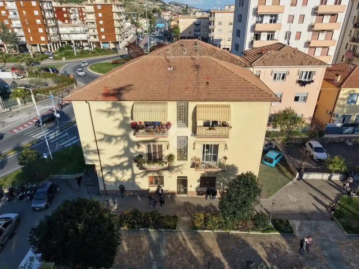 Appartamento in vendita a Taggia