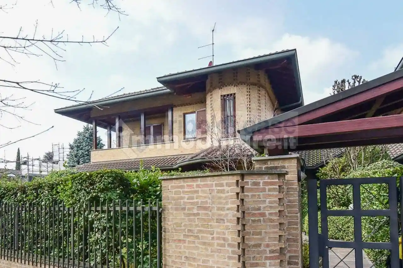Villa in vendita a Seregno