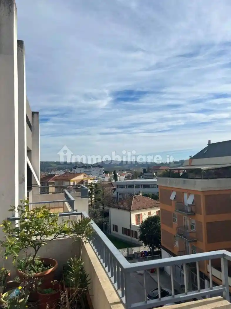 Appartamento in vendita a Pesaro