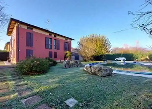 Villa in vendita a Modena