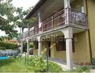 Appartamento in vendita a Endine Gaiano