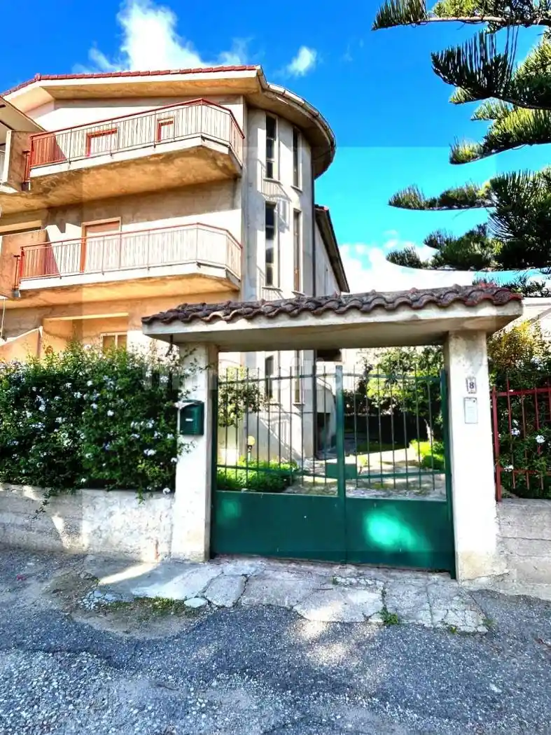 Villa in vendita a Siderno