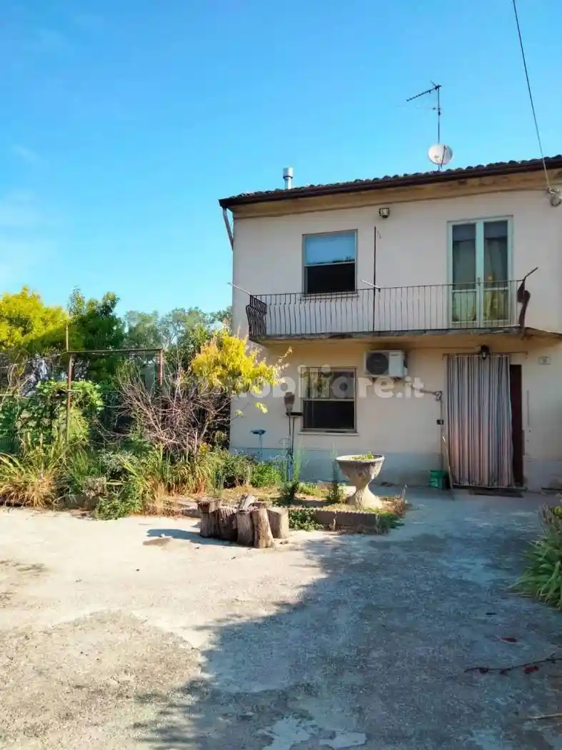 Villa in vendita a Villanova sull'Arda