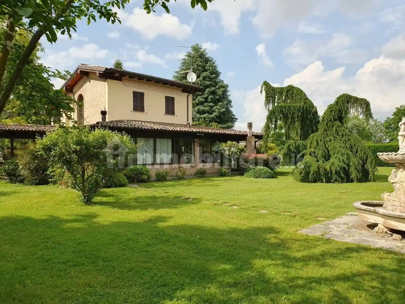 Villa in vendita a Fidenza