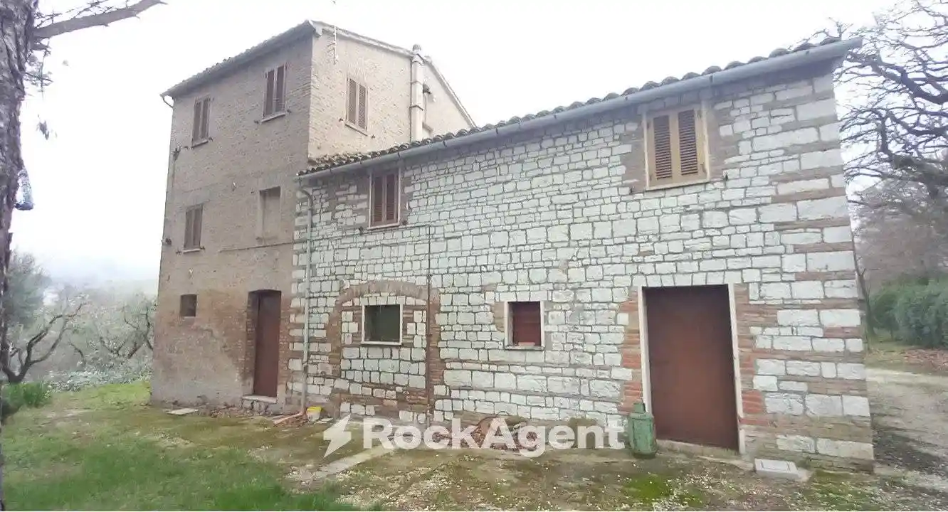 Rustico - Casale in vendita a Arcevia