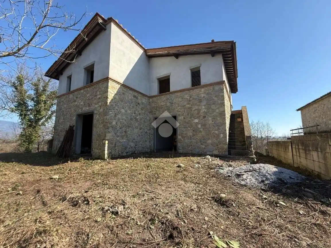 Villa in vendita a Laterina Pergine Valdarno