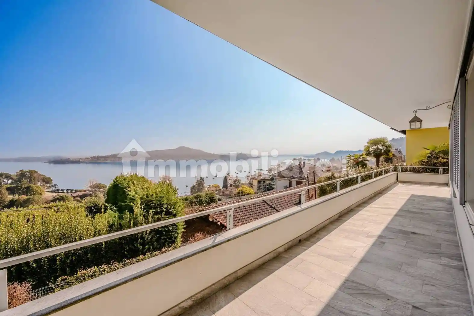 Villa in affitto a Meina